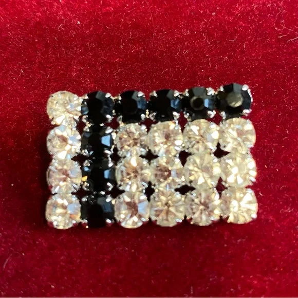 🍒3 for $33 🍒 Elegant Rhinstone Rectangular Pin Brooch - Picture 4 of 6